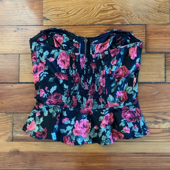 Satin Roses Corset - Picture 3 of 3